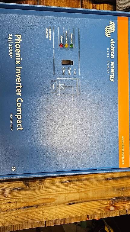 Inverter: INVERTER Victron  2000 Watt  – Usato da Malvaglia venduto da Luca27 1