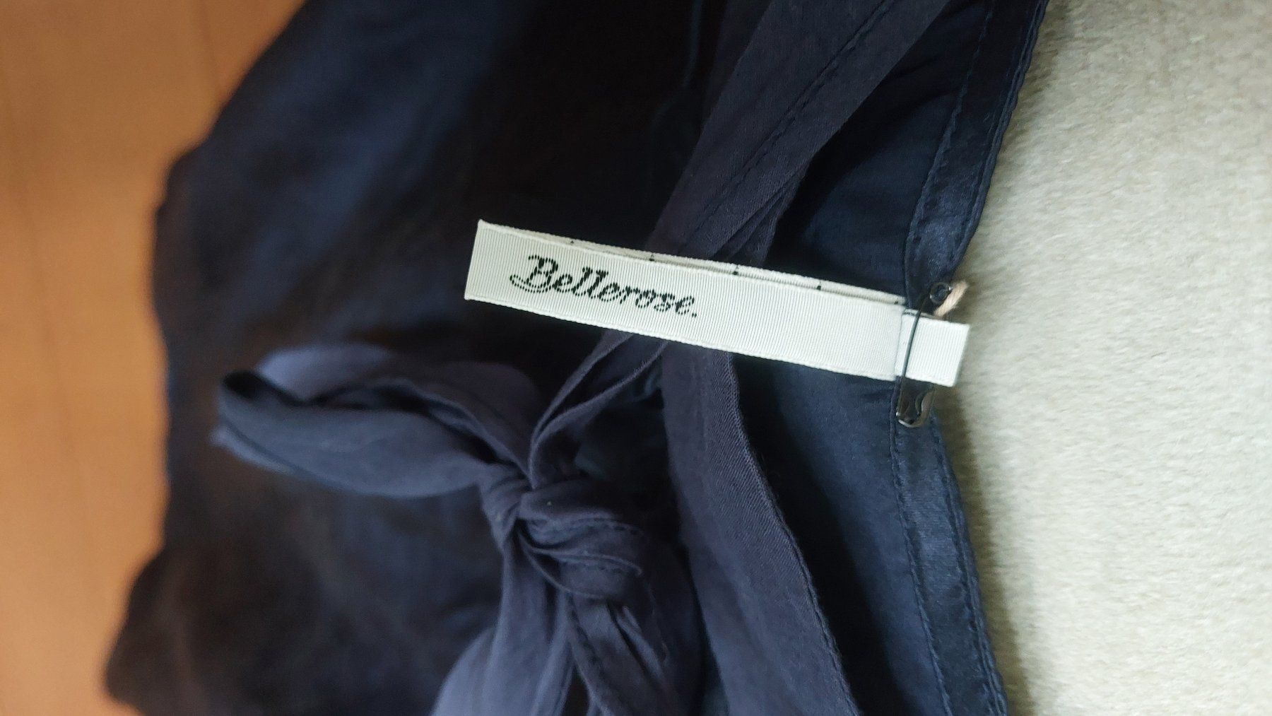 Bellerose Kleider: Seidenkleid ( NP 269.- ) – Gebraucht aus Münchenstein von Heremesios 1