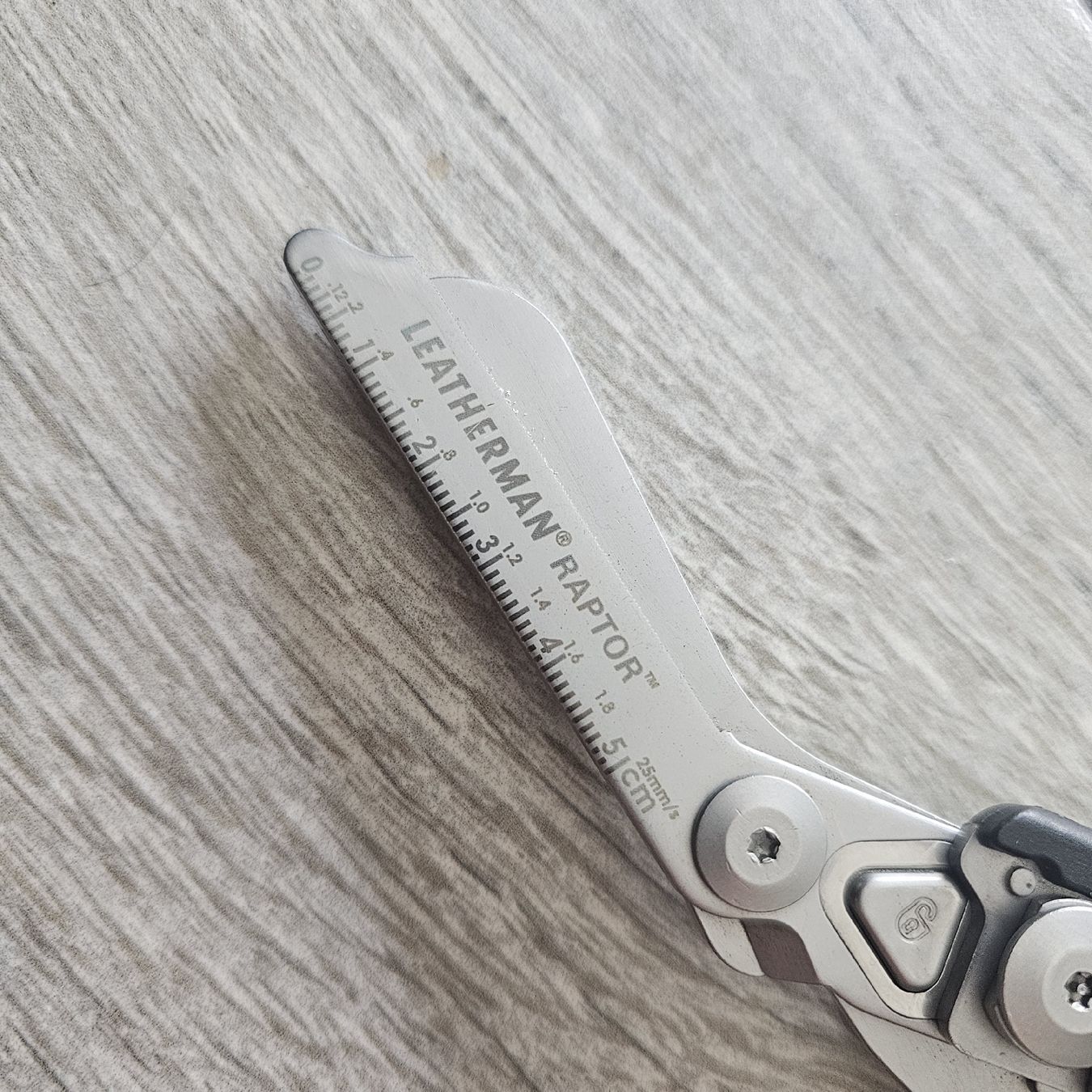 Leatherman Tutti gli attrezzi: leatherman Raptor – Usato da Courroux venduto da Nicohinni 1
