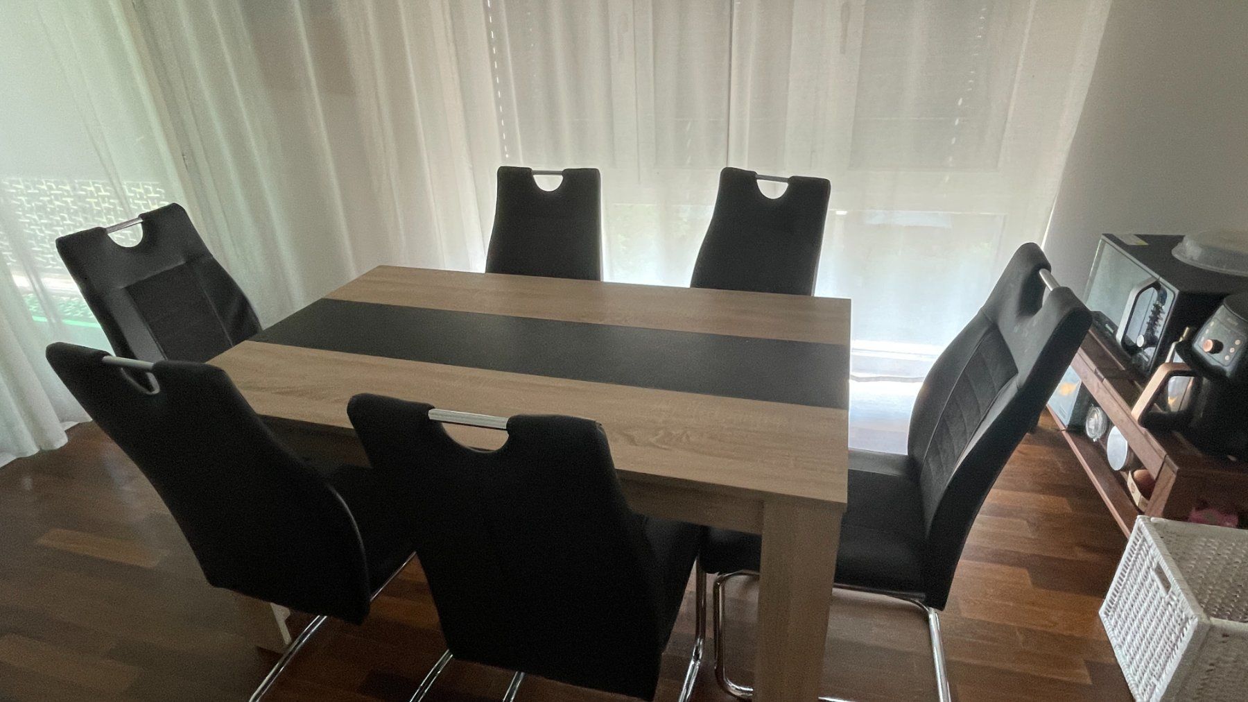 Set di tavolo e panche: Fast neu Esstisch mit 6 Stühlen – Usato da Dietikon venduto da gys_8mcb 1