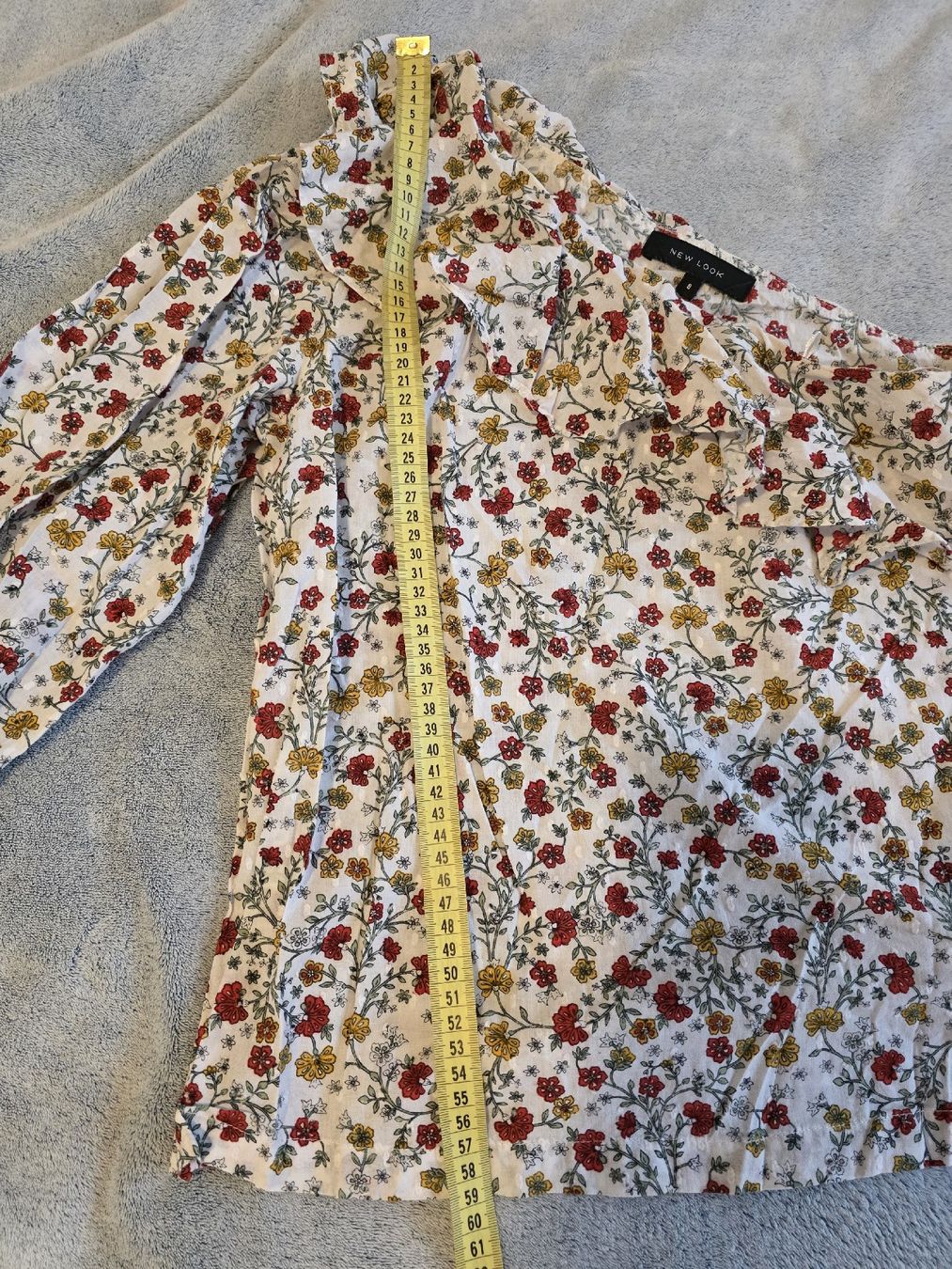 Camicette: Bluse mit Blumenmuster, Gr. 36, One-Shoulder – Nuovo (secondo la descrizione) da St Gallen venduto da vir_5kgt 4