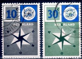 NIEDERLANDE 1957 WINDROSE 2 EUROPAMARKEN GESTEMPELT - DD149