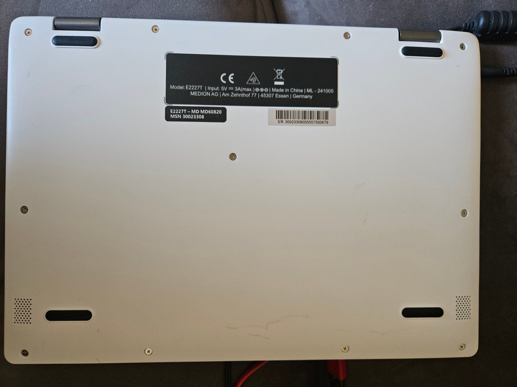 Medion Portables: LIFE Notebook E2227T weiss gebraucht – D'occasion à Rheinfelden par ine_5z6x 1