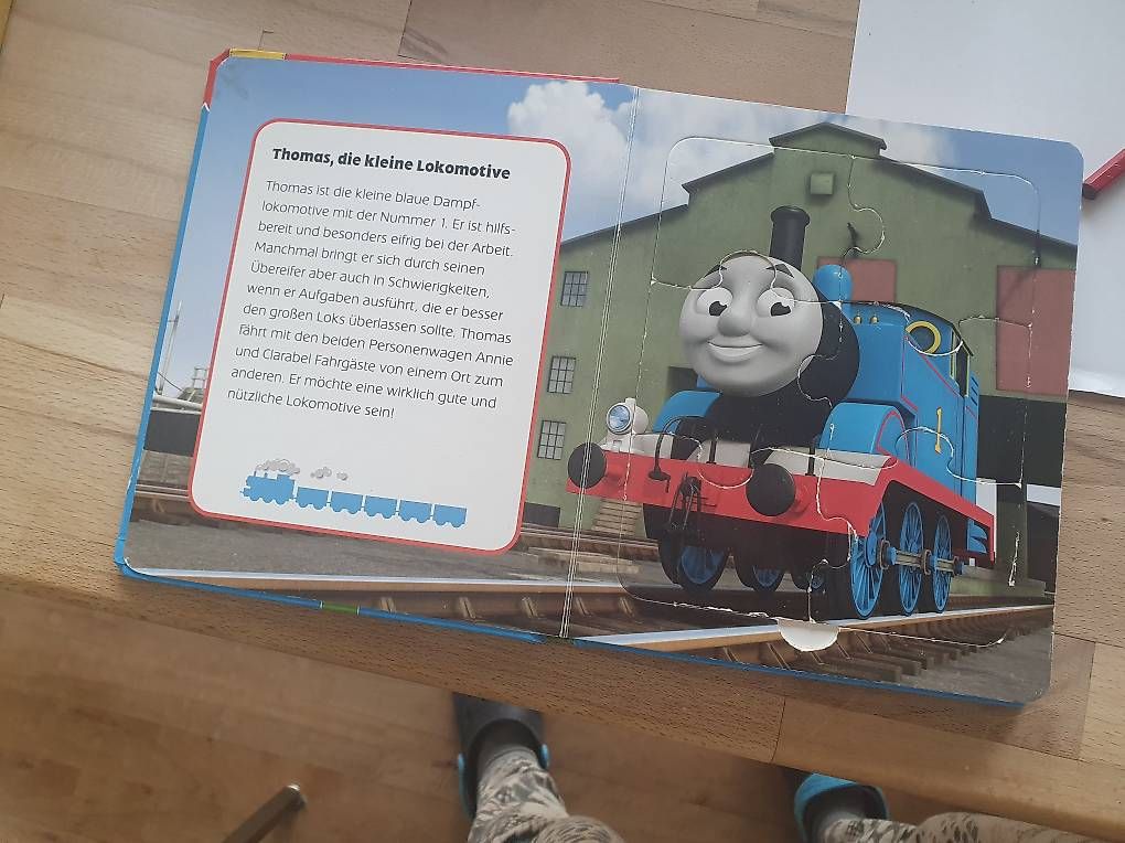 Libri: Puzzle Buch Eisenbahn Thomas und seine Freunde. – Usato da Ebmatingen venduto da zeitlos-gesund.ch 1