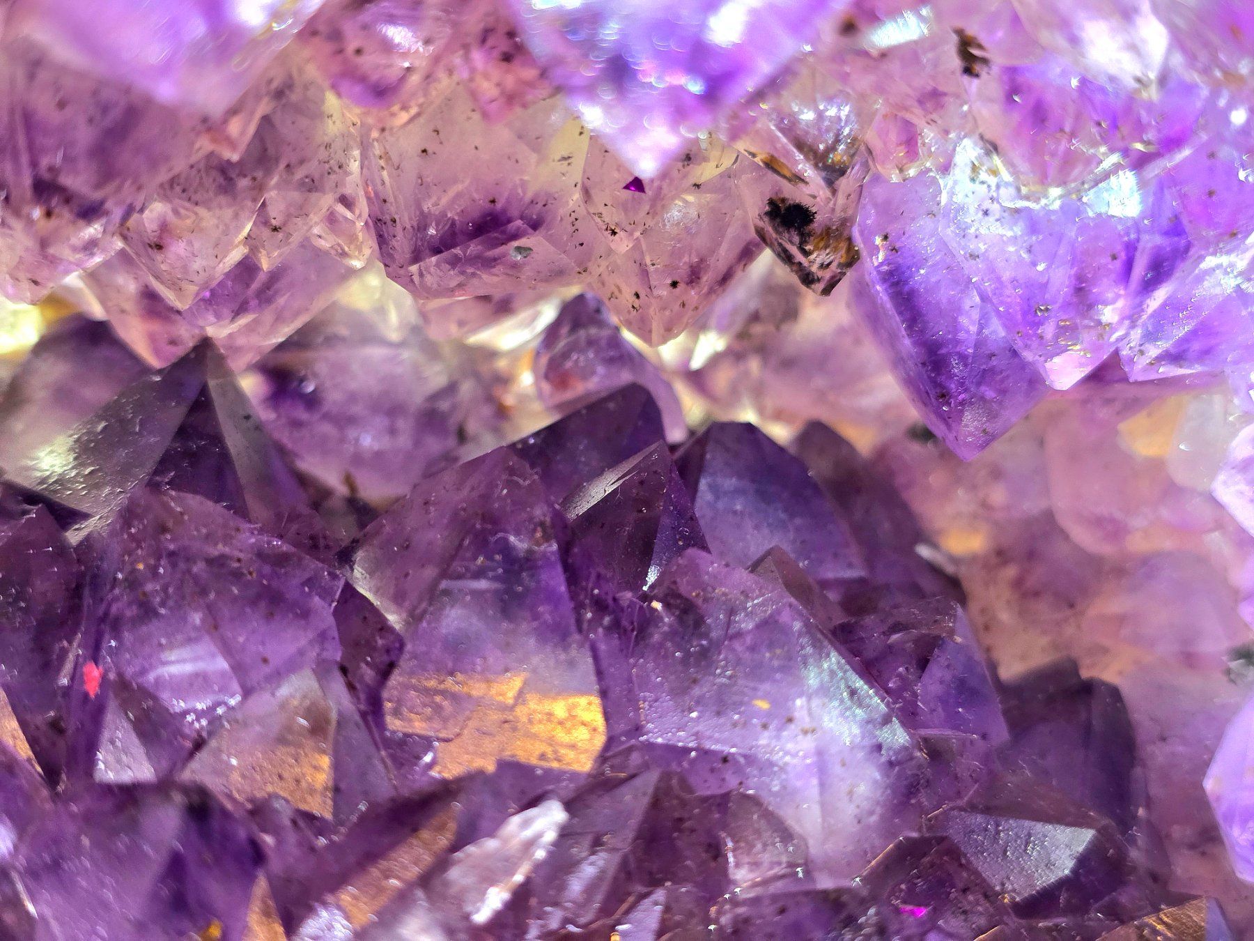 Mineralien & Heilsteine: XXL Amethyst Drusen Kugel 7.7kg – Neu und originalverpackt aus Matzingen von Shay_Crystalz 8