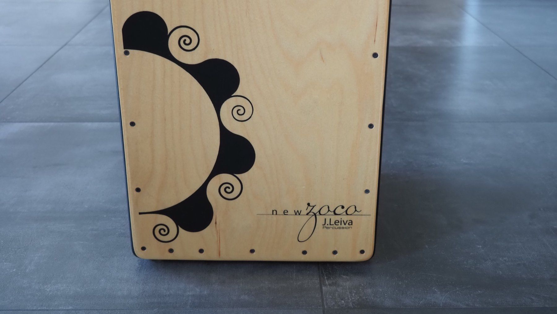 Musikinstrumente: Cajon J.Leiva Percussion New Zoco – Gebraucht aus Vilars NE von leo_2dh2 1