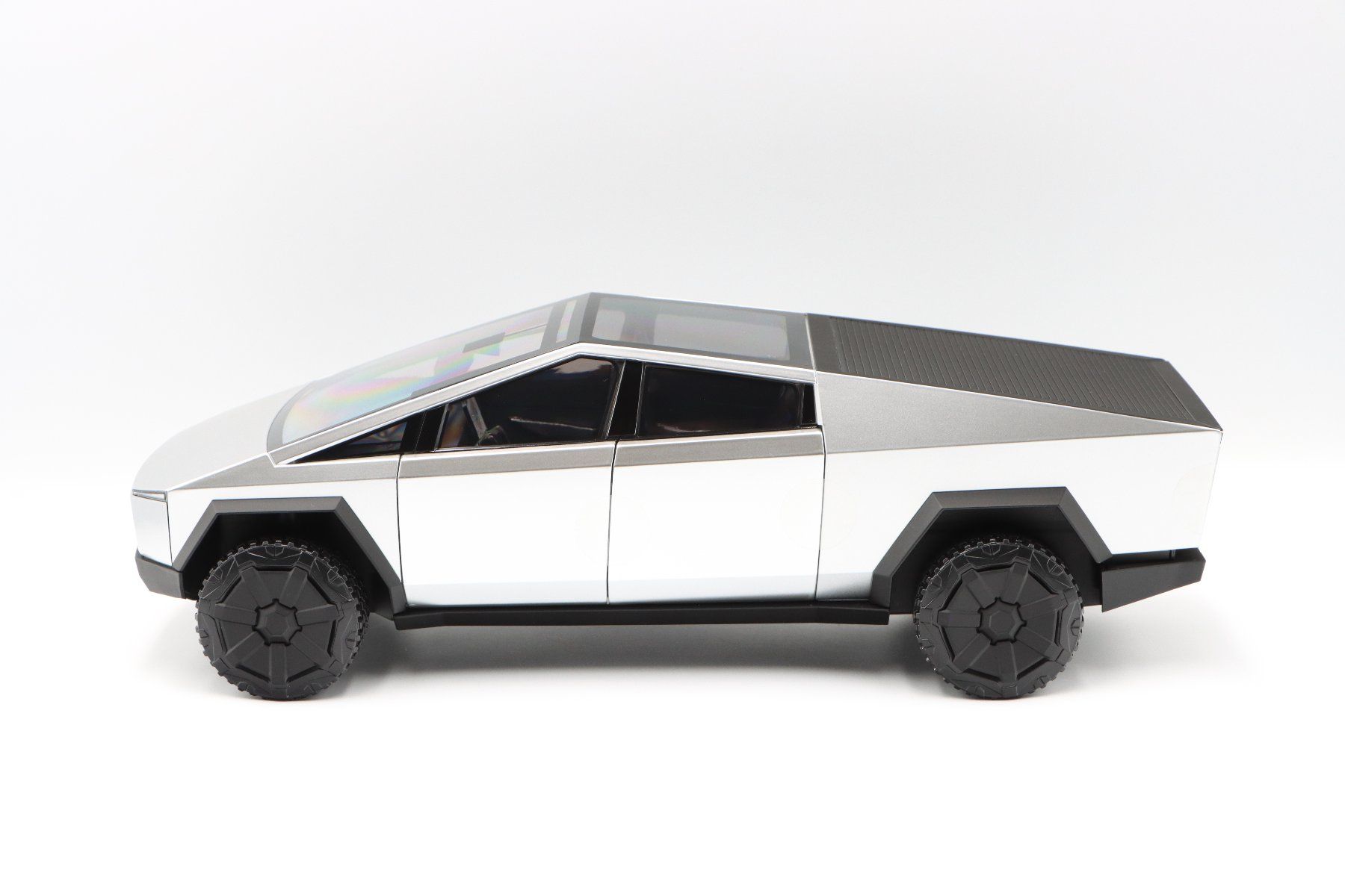 Tesla Modellautos: Tesla Cybertruck 2023 1:18 – Neu und originalverpackt aus Bühl b.Aarberg von modelldiecast 5
