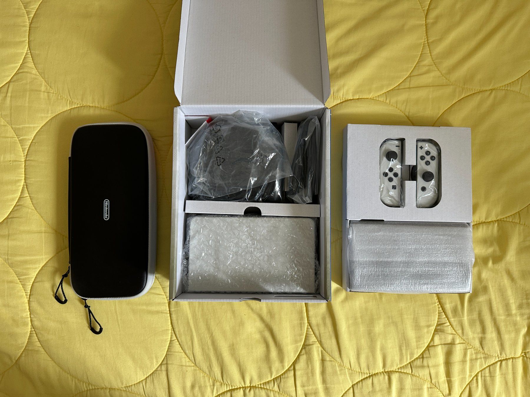 Nintendo Consoles: Nintendo Switch OLED + custodia – D'occasion à Minusio par alessvogel 8