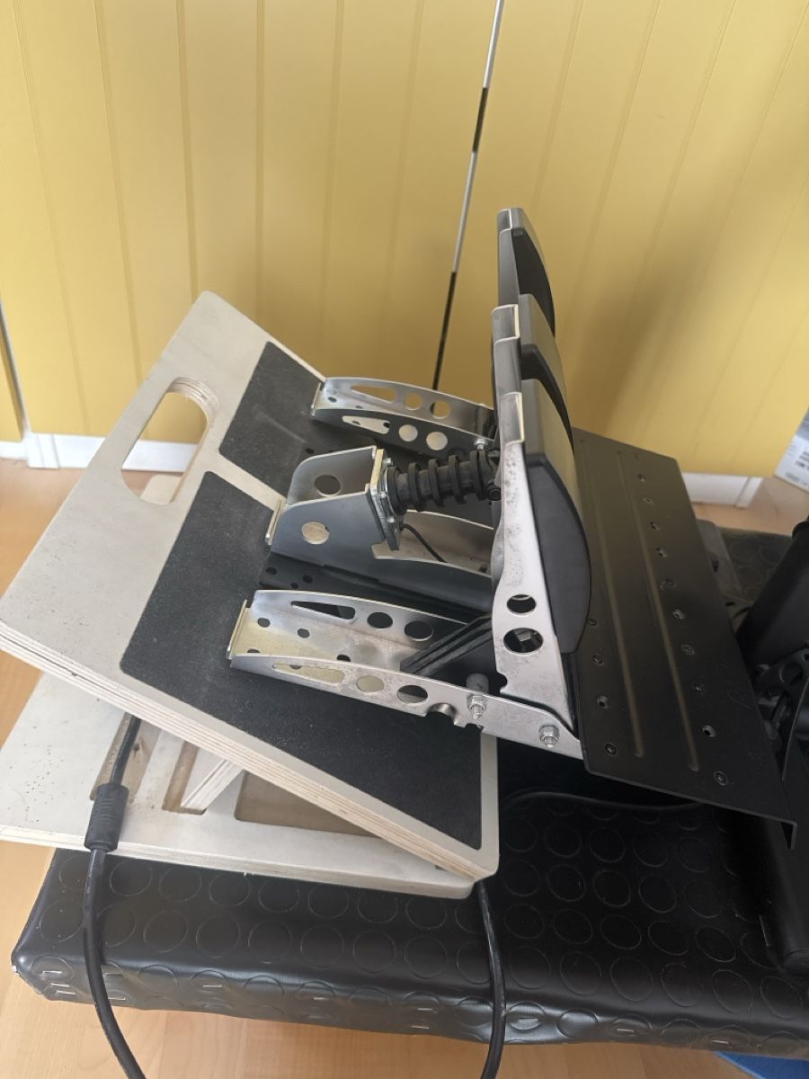 Fanatec Consoles: Fanatec CSL DD Sim Rig – D'occasion à Benken ZH par lin_5pcz 2