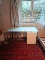 Schreibtisch