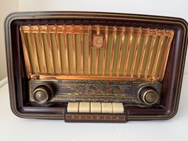 Altes Philips Philetta Röhrenradio