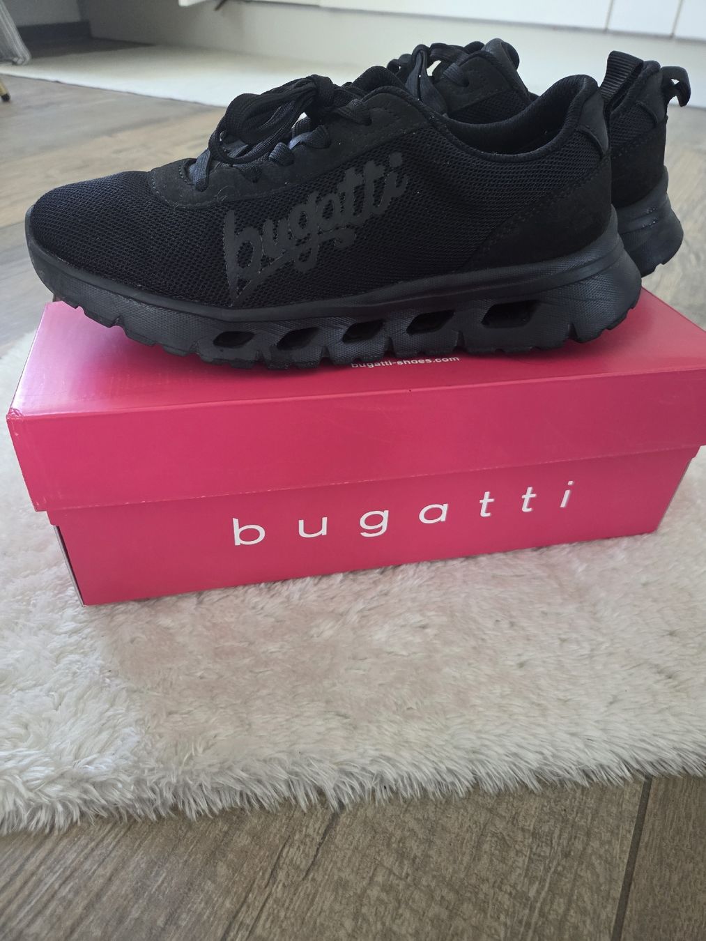 Bugatti Damenschuhe: Bugatti Schuh 38 – Gebraucht aus Frauenfeld von bea_6m8y 1