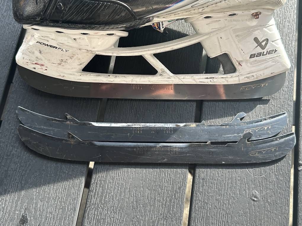 Pattini da ghiaccio: Patins Bauer Vapor Flylite – Usato da Granges-Paccot venduto da pie_2lgm 3