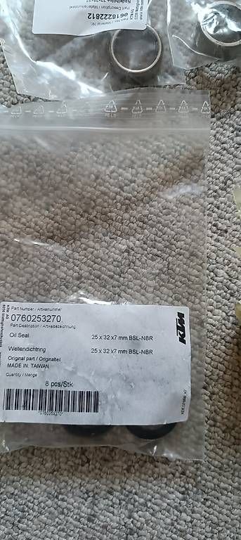 Touring: KTM 790 Adv.R 2020 Swingarm Lagerset – Usato da Alt St. Johann venduto da mar_rgq8 3