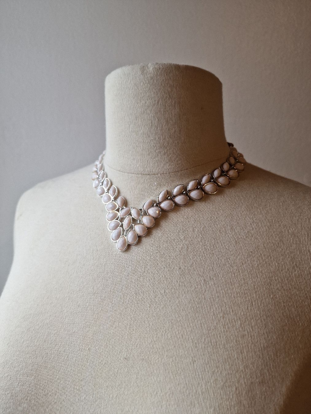 H&M Ketten: Collier rose – Gebraucht aus Perly von dayna_46