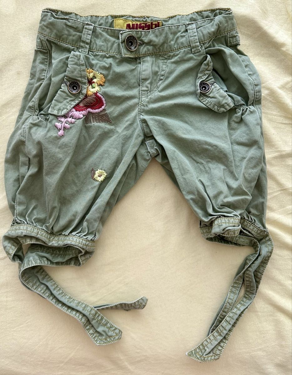 Miss Sixty Pantaloni: Miss Sixty-Shorts – Usato da Dürrenroth venduto da tvy_bh56