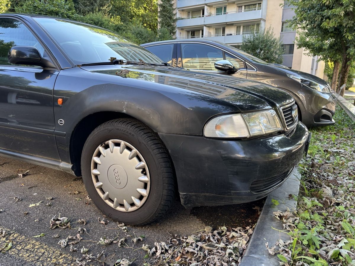 Audi Automobili: Audi A4 2.8L V6 1995 – Usato da Kriens venduto da Bananee 4