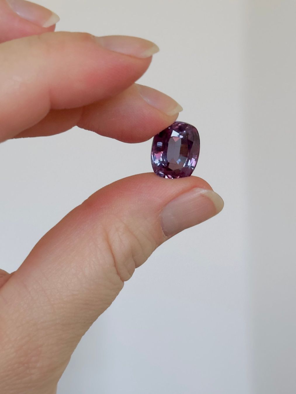 Edelsteine: 10.95 Ct Color Change Certified – Neu und originalverpackt aus Genève von AWWA 8