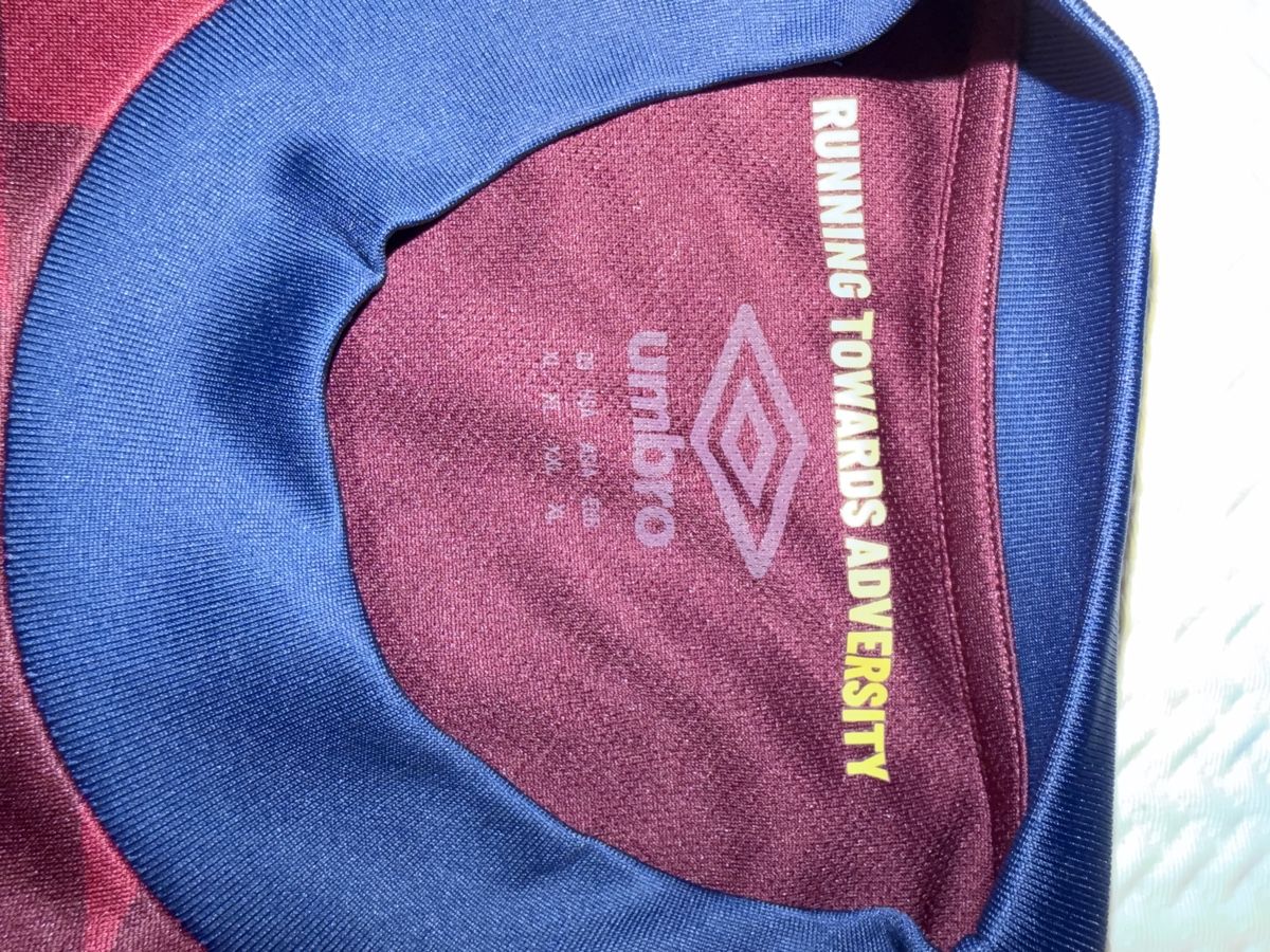 Canottiere & Pantaloni: Ipswich Town Trikot – Nuovo (secondo la descrizione) da Aarberg venduto da marcoo237 1
