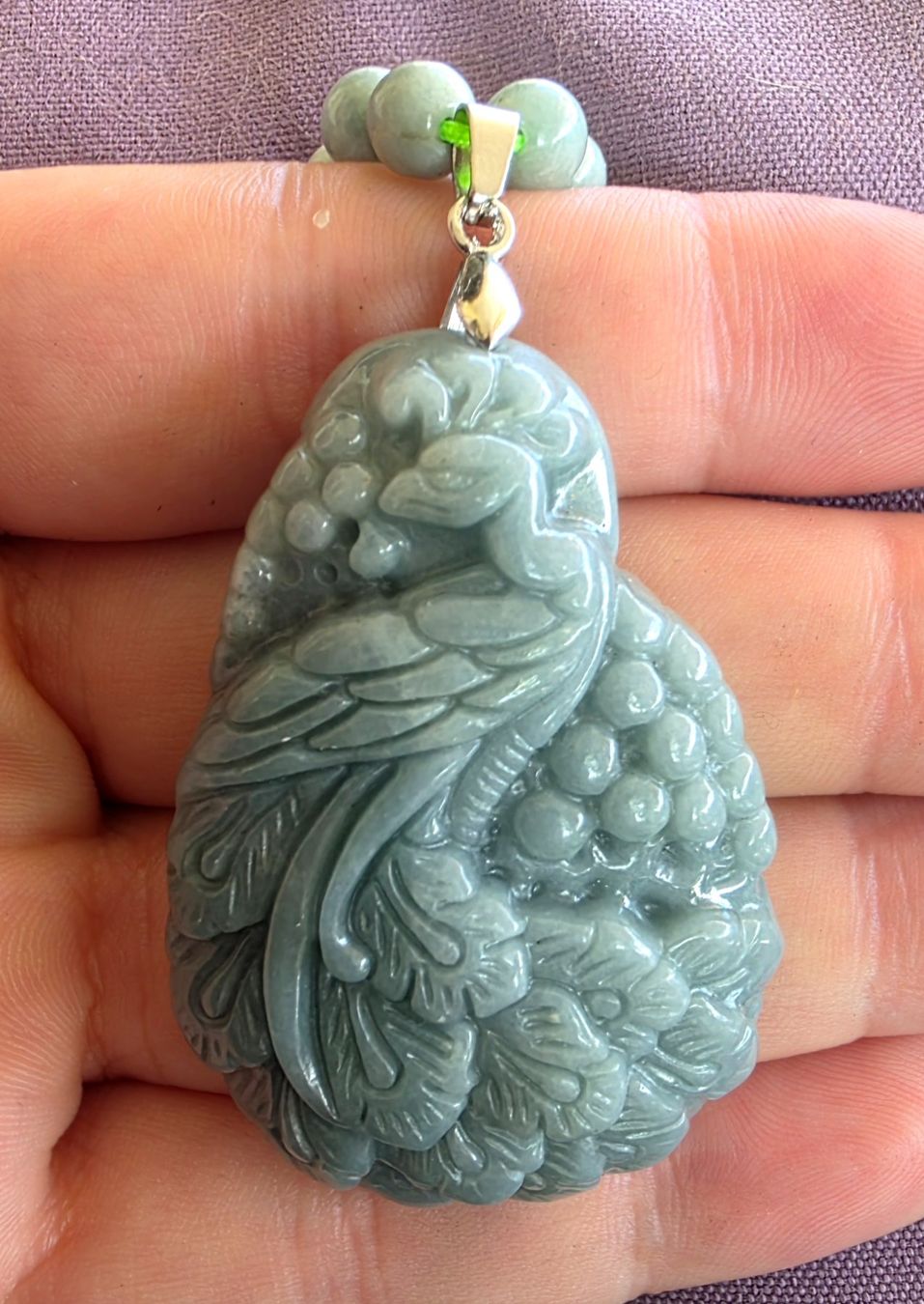 Mineralien & Heilsteine: 🦚💚 Jadeit Pfau an Kette ✨ – Neu und originalverpackt aus Matzingen von Shay_Crystalz 2