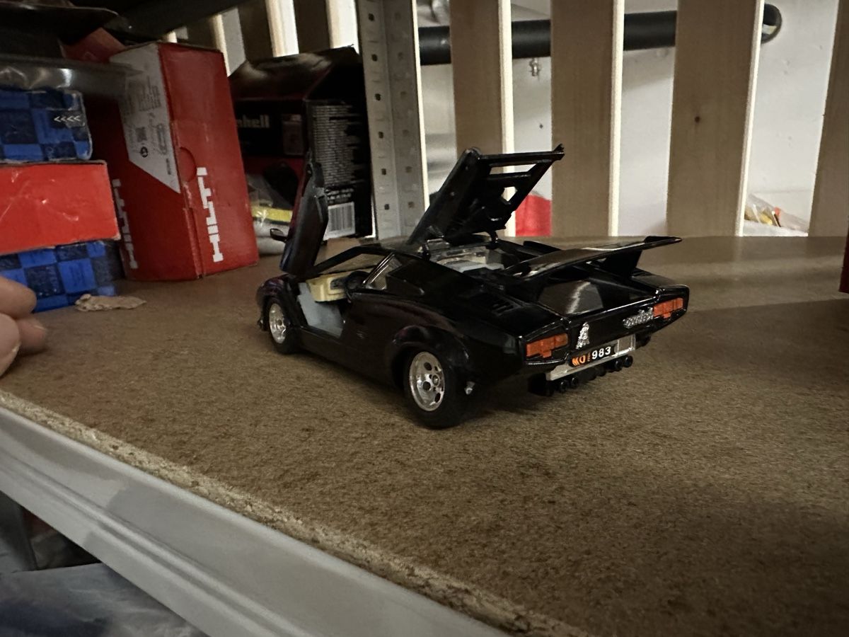 Bburago Modellautos: Lamborghini Countach Modellauto, Türen öffenbar – Gebraucht aus Zürich von ner_j6xn 2
