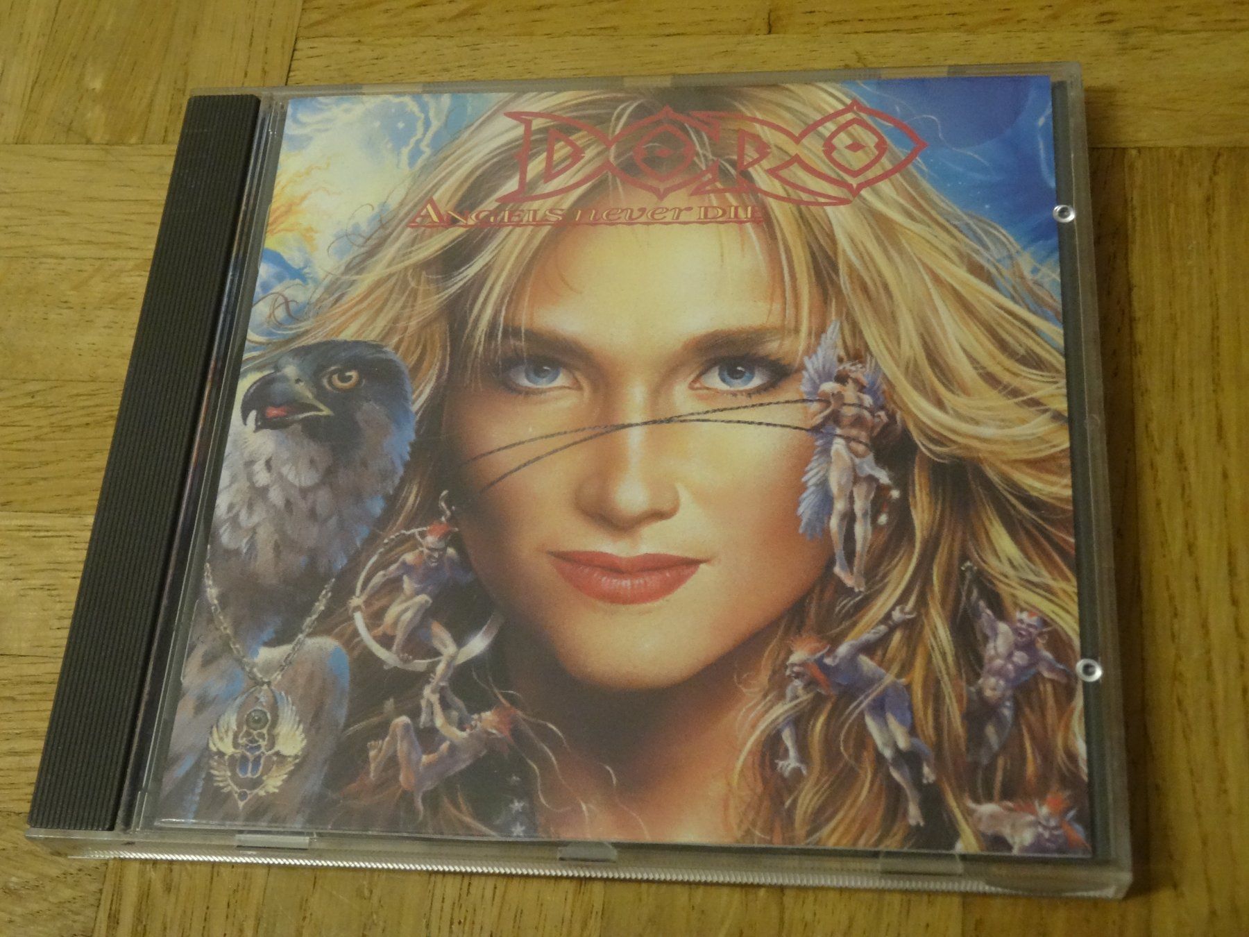 CD: Doro - Angels Never Die CD – Usato da Olten venduto da Disc-Ausverkauf