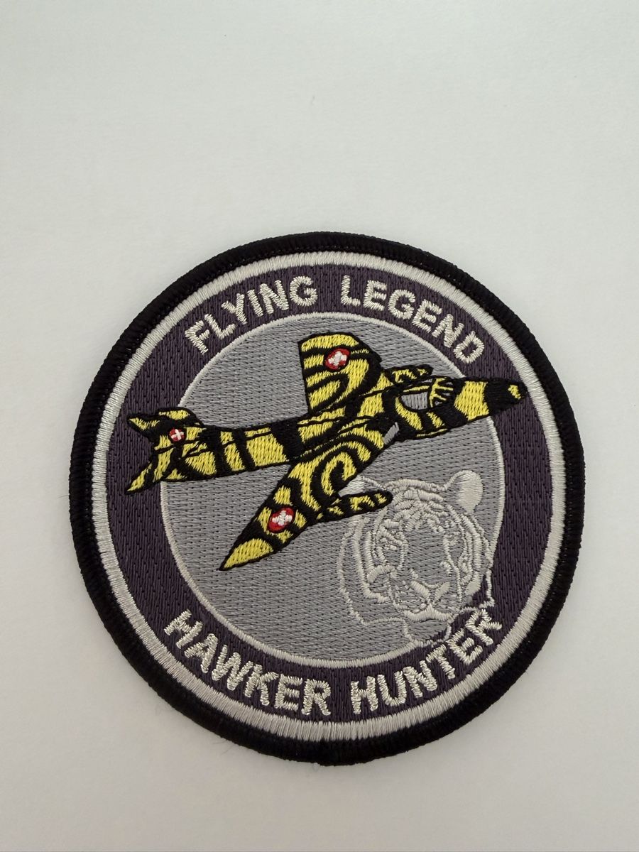 Schweizer Armee Plaketten & Abzeichen: Hawker Hunter Flying Legend  – Gebraucht aus Chamoson von Lio_Rey