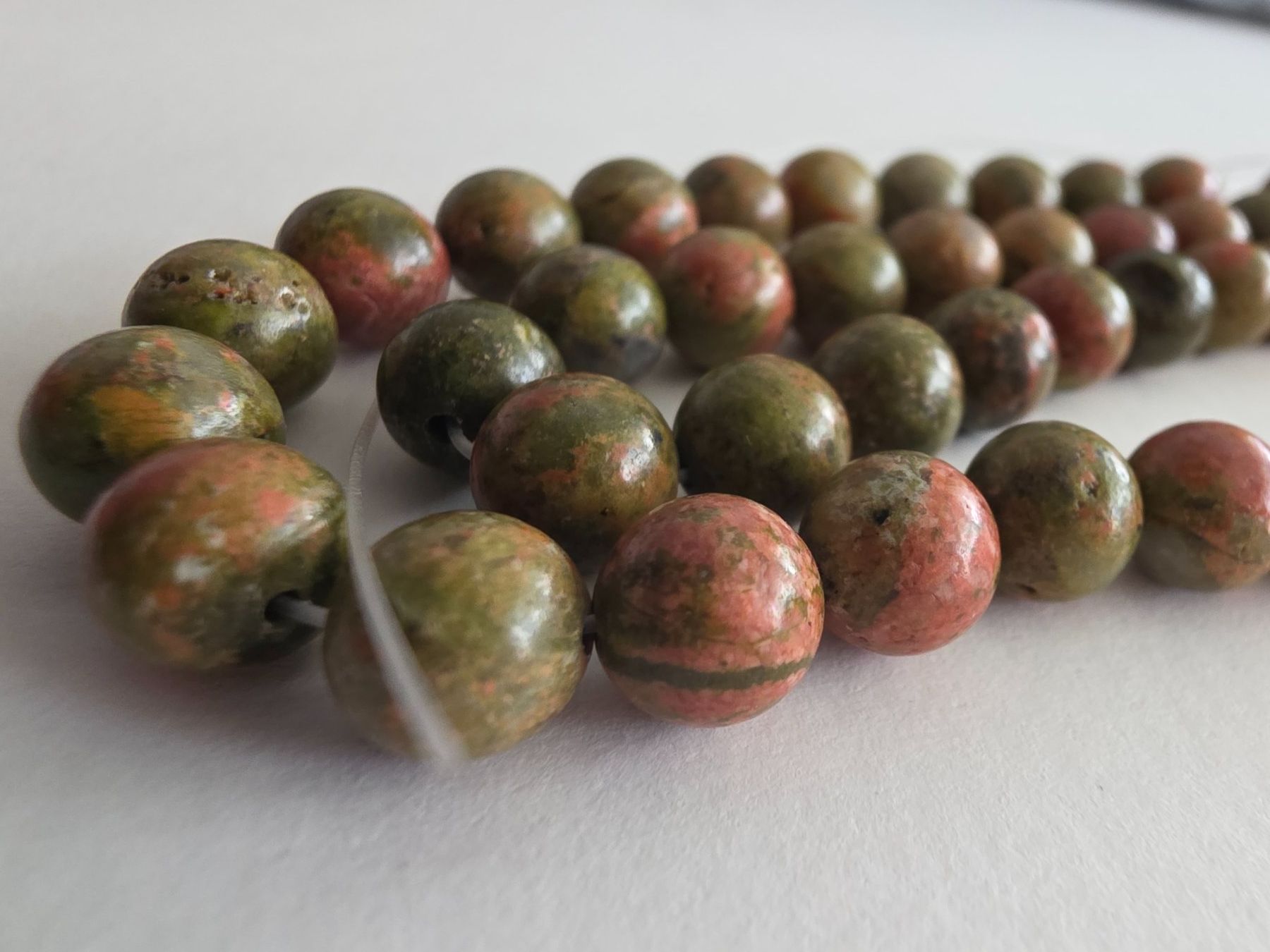Minerali & Pietre curative: Unakit 8mm. Strang – Nuovo e nell'imballaggio originale da Menziken venduto da Mirager 1