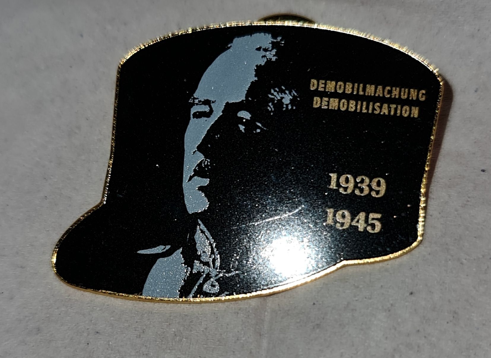 Placchette & Badge: Général Guisan / pin's / lot. – Nuovo (secondo la descrizione) da Cortaillod venduto da signep 1