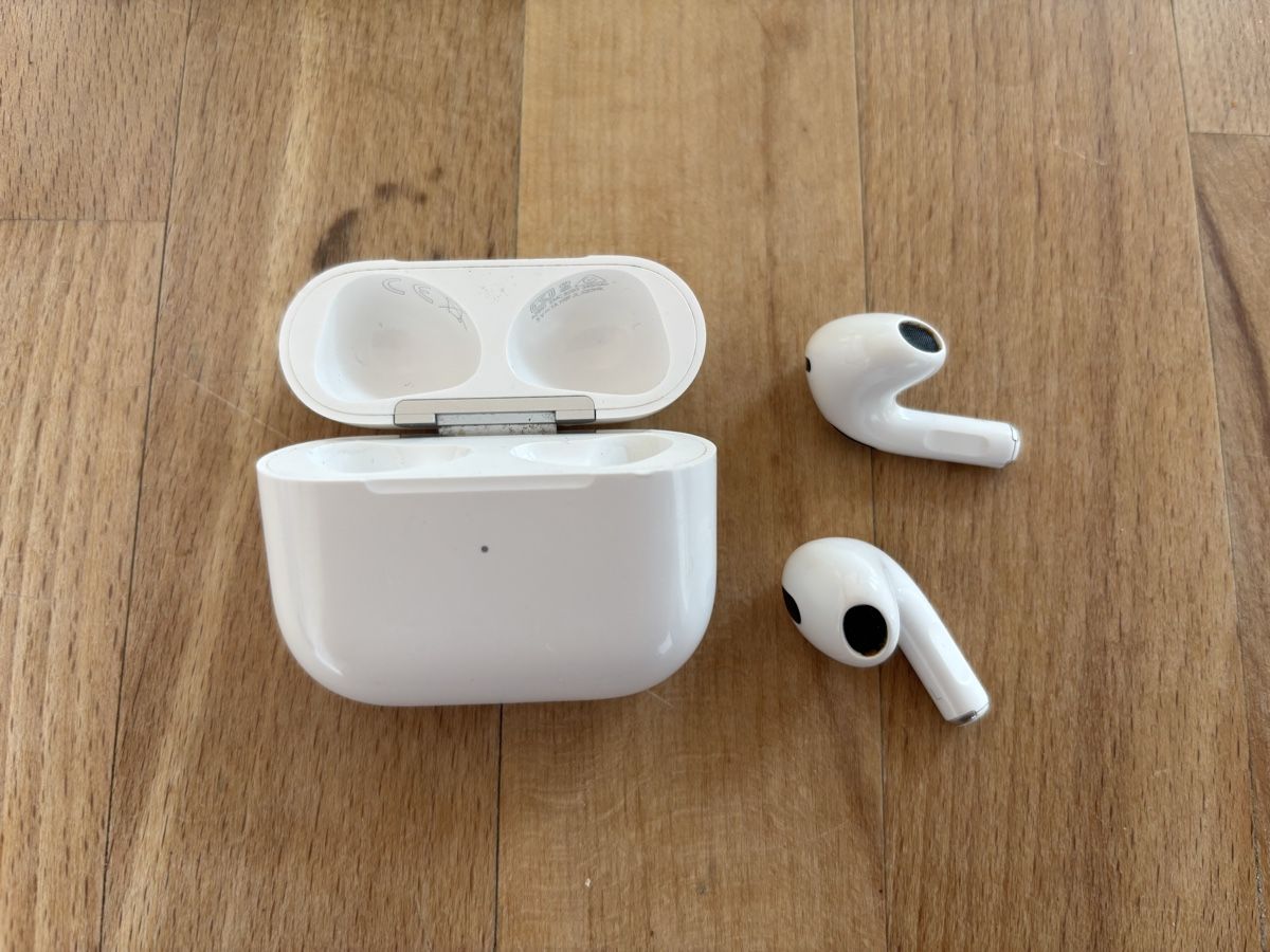 Apple Cuffie: Apple AirPods 3  – Usato da Winterthur venduto da Lift