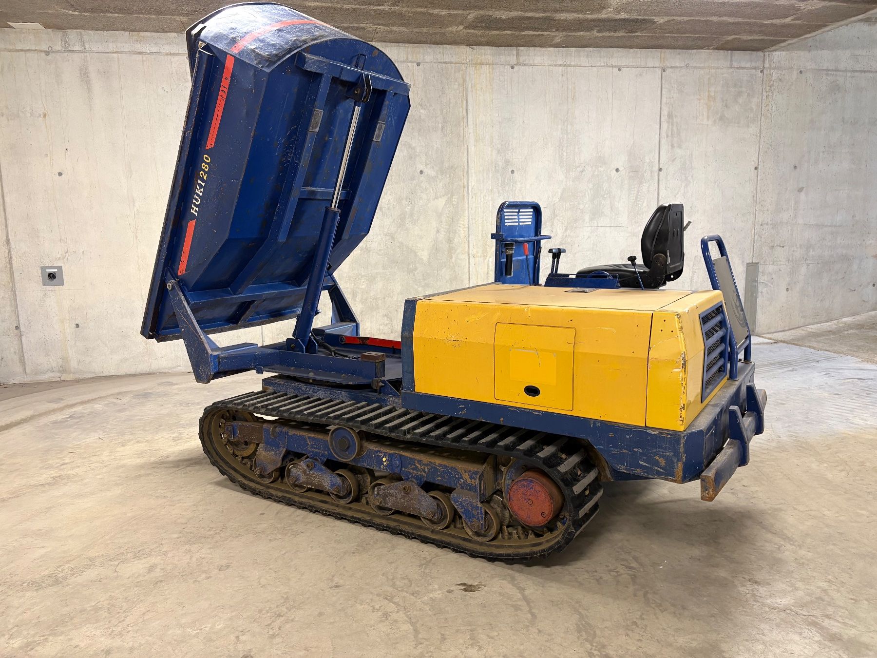 Hutter Escavatori: Raupendumper Huki 280 – Usato da Oberkirch LU venduto da jon_97vq 1