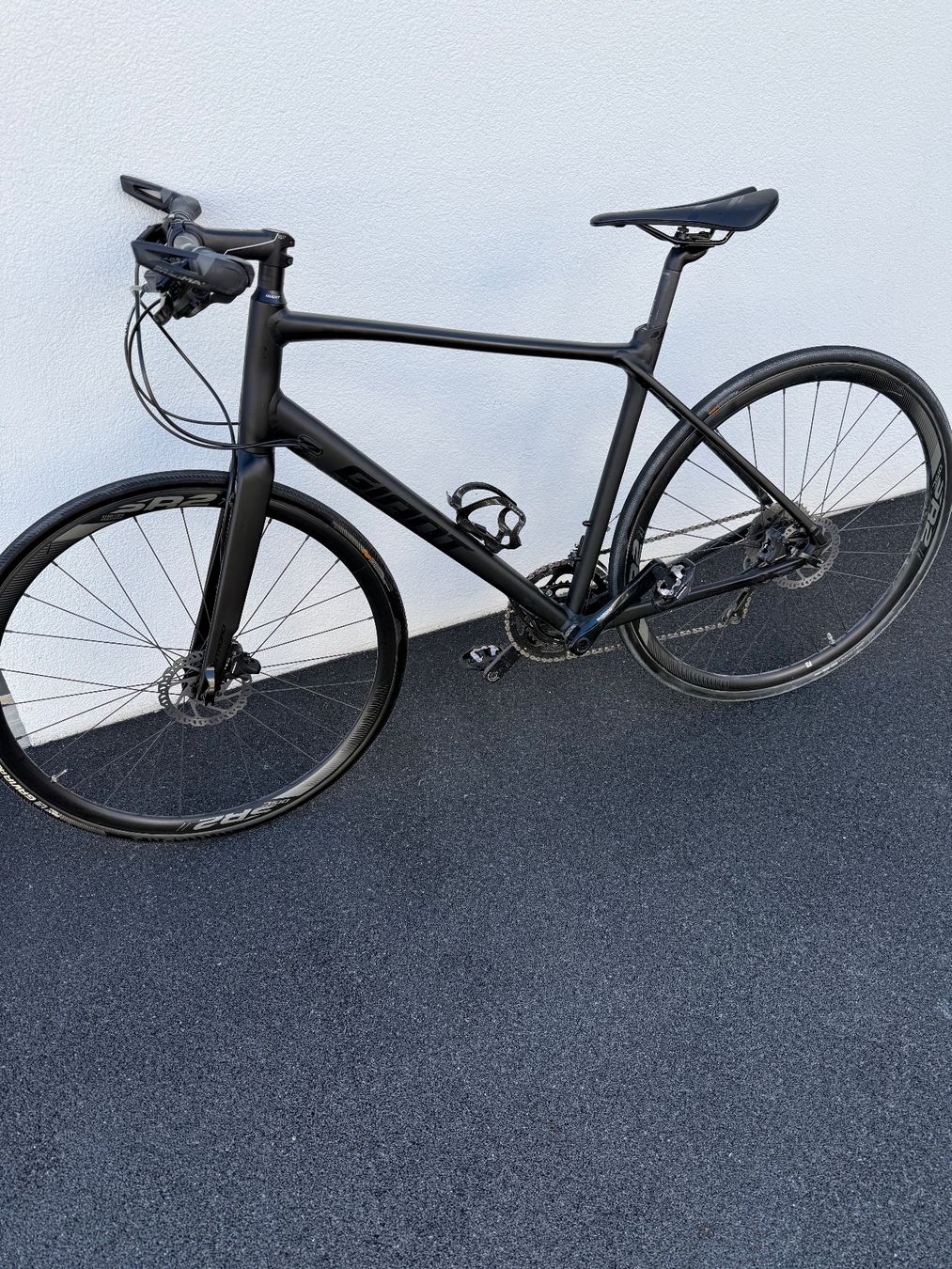 Giant Vélos: Giant FastRoad SL1 – D'occasion à Jonen par Librax
