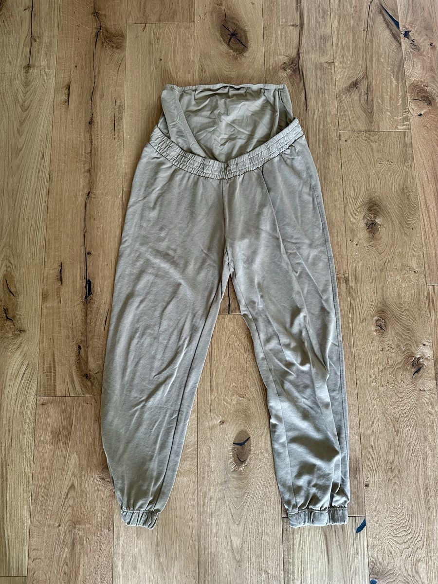 H&M Pantaloni: Pregnancy sweatpants H&M Mama Size M – Usato da Kilchberg ZH venduto da kku_pv69