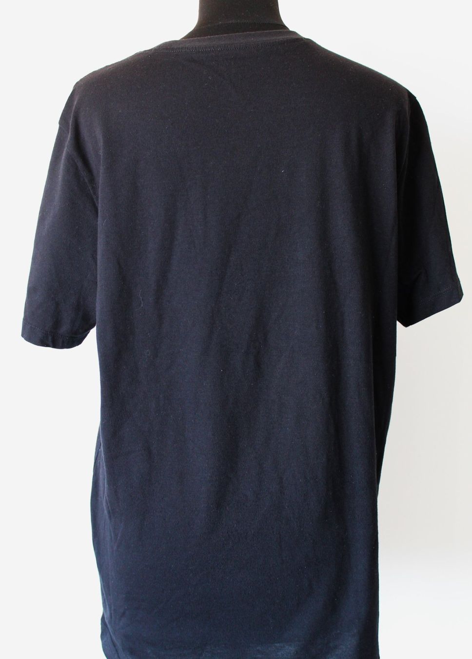 Asics T-Shirts: T-shirt Asics noir, taille L – Gebraucht aus Chez-le-Bart von jasse 1