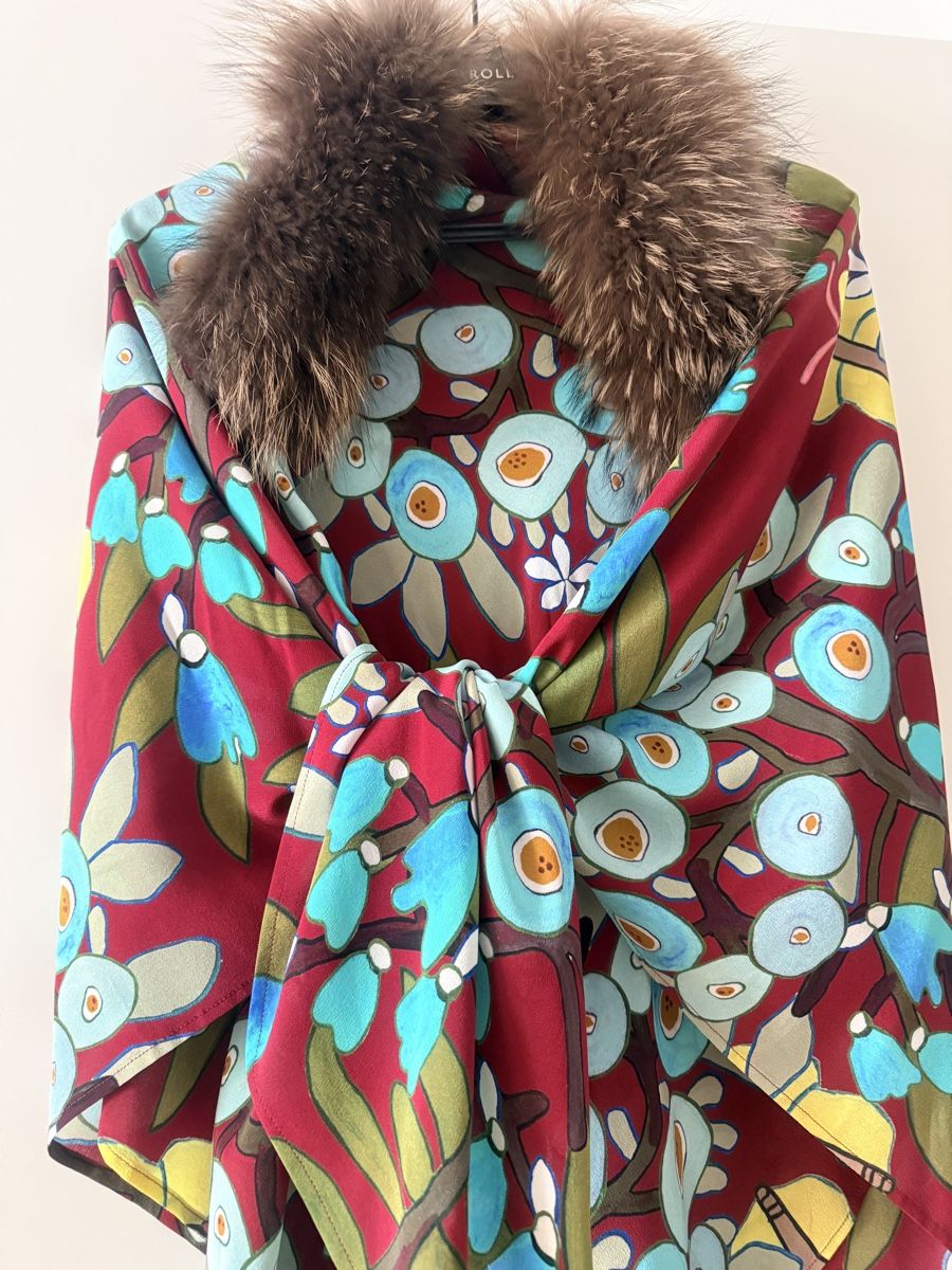 Foulard & Sciarpe: Bendorf Silk Scarf with Fur Collar, Multicolor Style – Usato da Altendorf venduto da Alovely 1