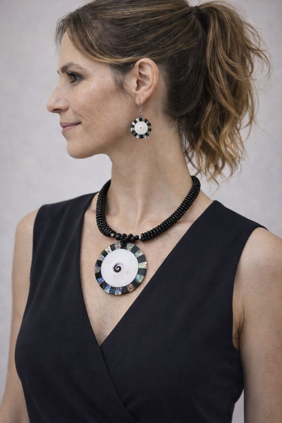Catenine: Set Orecchini e Collana girocollo perline e pietra NUOVI – Nuovo (secondo la descrizione) da Lugano venduto da Rossana11