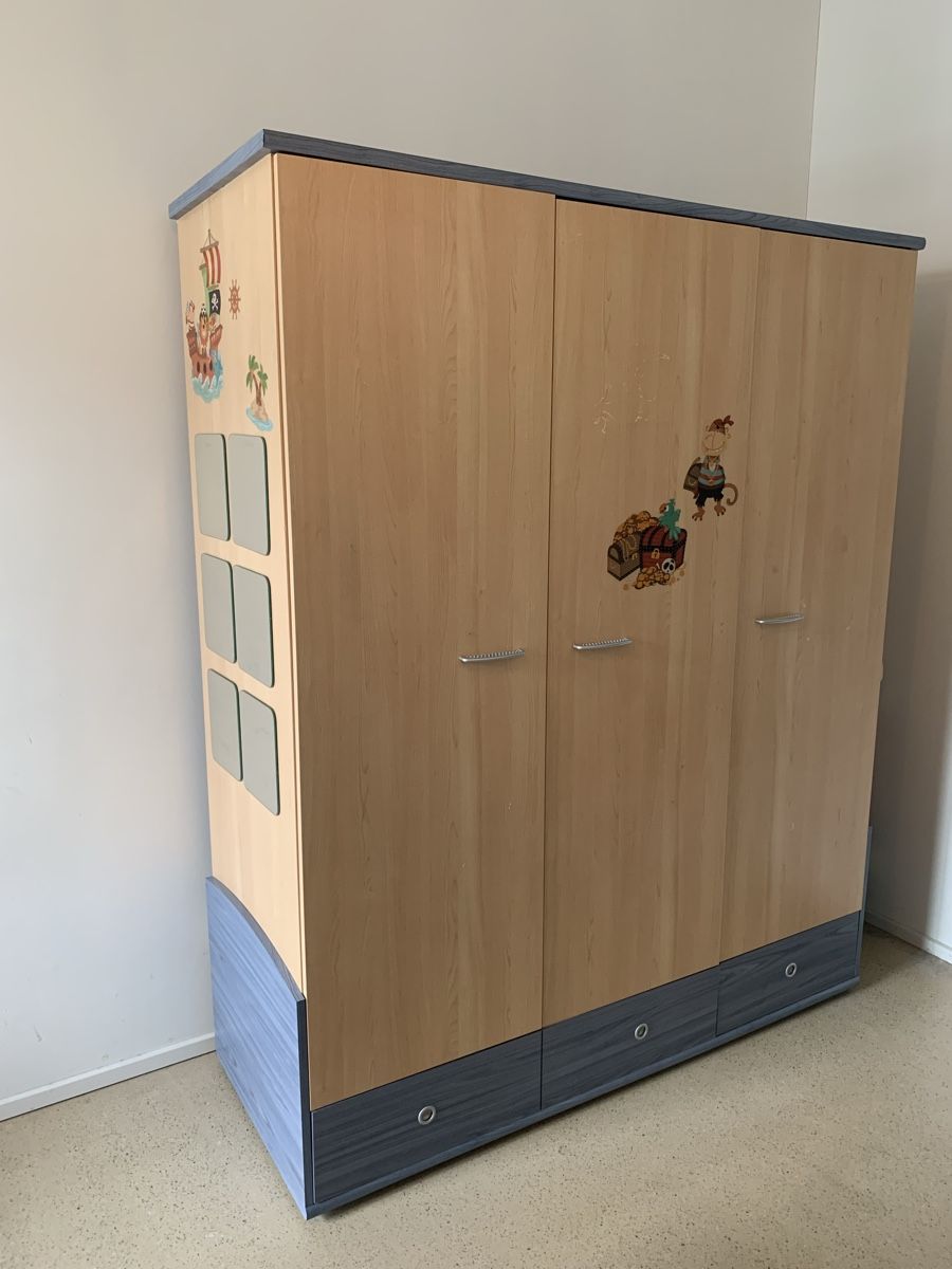 Schränke: Kinderschrank – Gebraucht aus Winterthur von cocisuff
