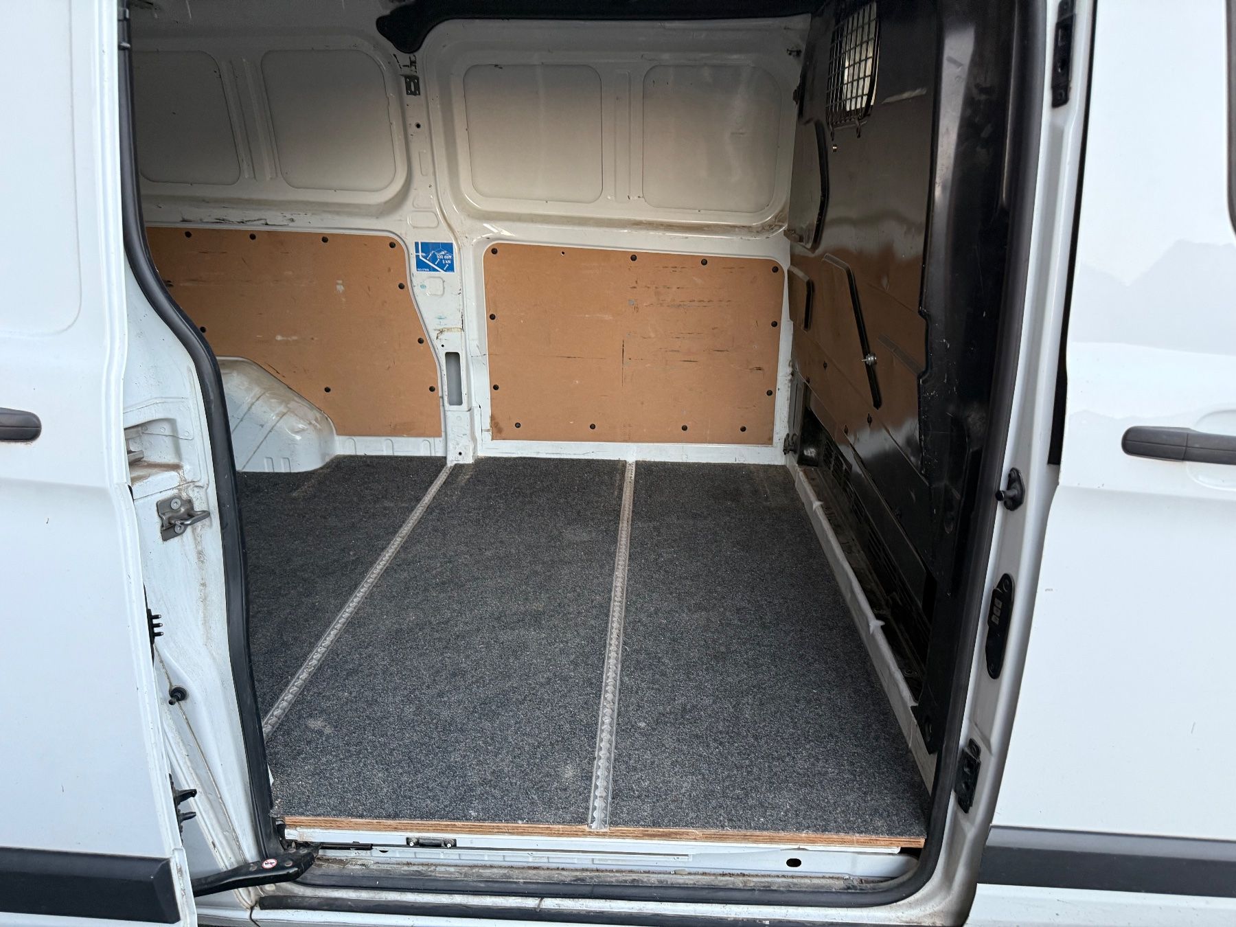 Ford Veicoli commerciali: Ford Transit Custom 2.2 Diesel lange Version – Usato da Egnach venduto da Nati97 7