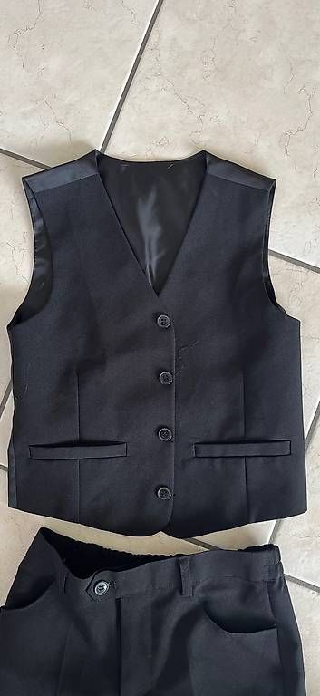 Pantaloni: Stoffhose mit gilet grösse 128 – Usato da Zimmerwald venduto da wuff81 1