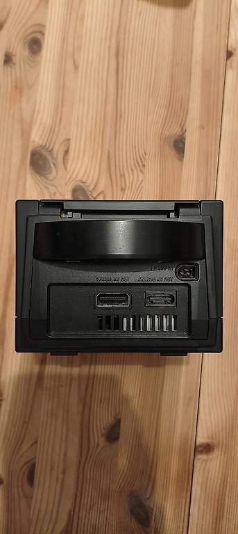 Console: GameCube Set: 4 Controller, 9 Spiele (Laser defekt) – Difettoso da Liestal venduto da Boerlin01 4