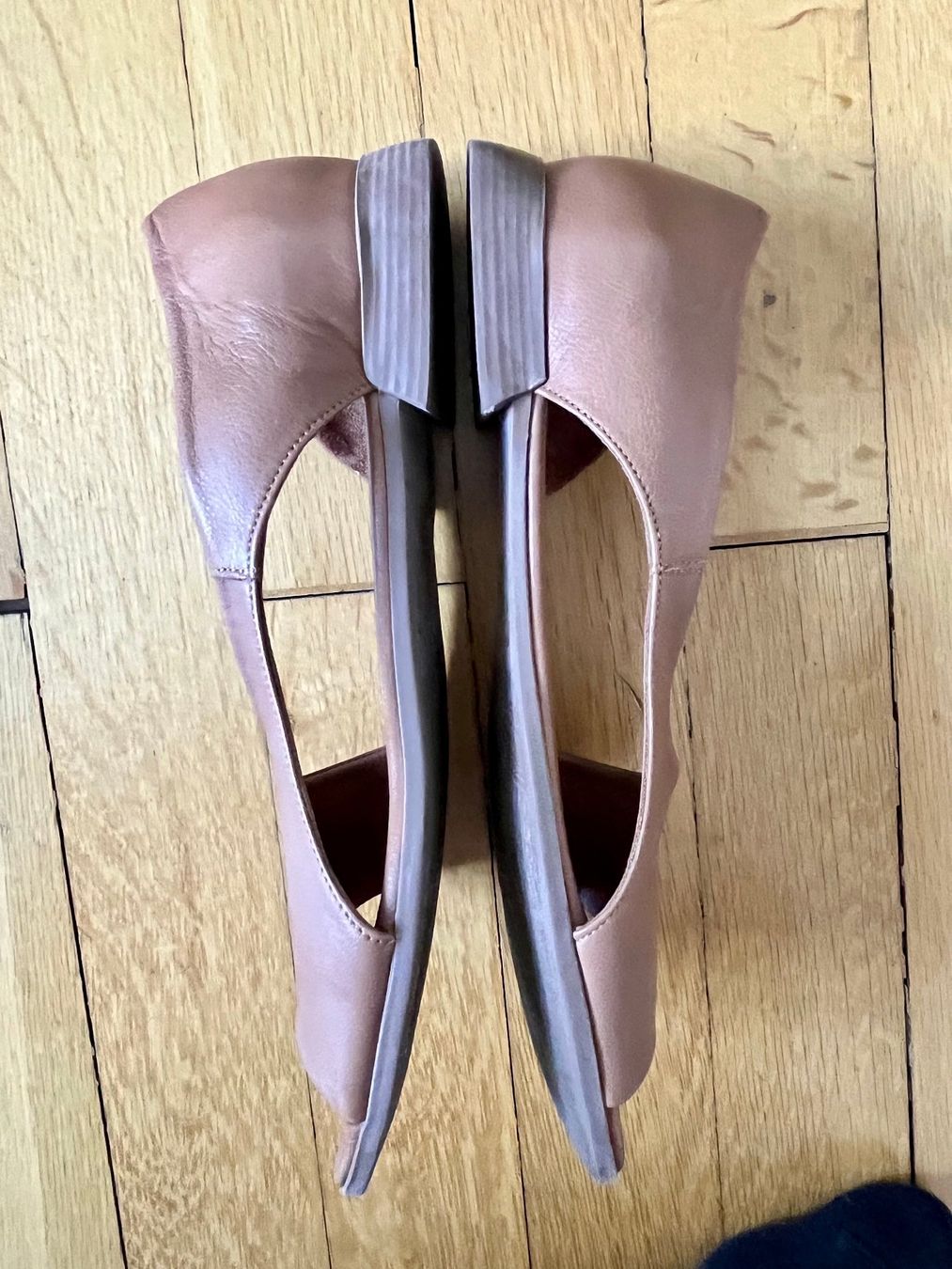 Scarpe da donna: Sandalen aus Leder Gr. 39 – Usato da Basel venduto da lil_x2rf 2