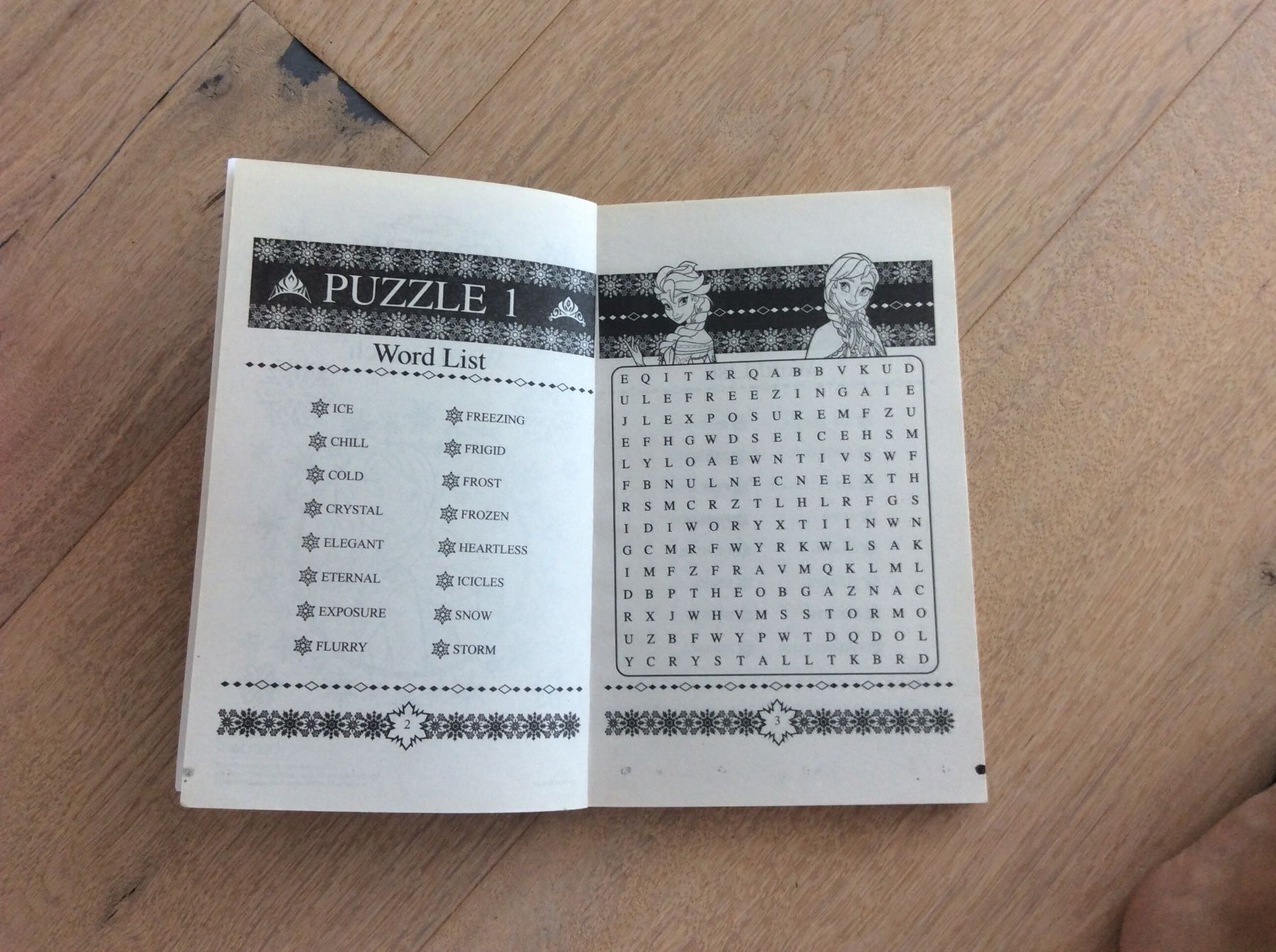 Livres: Activity  book Frozen – Neuf avec emballage d'origine à Yens par Chriis 3