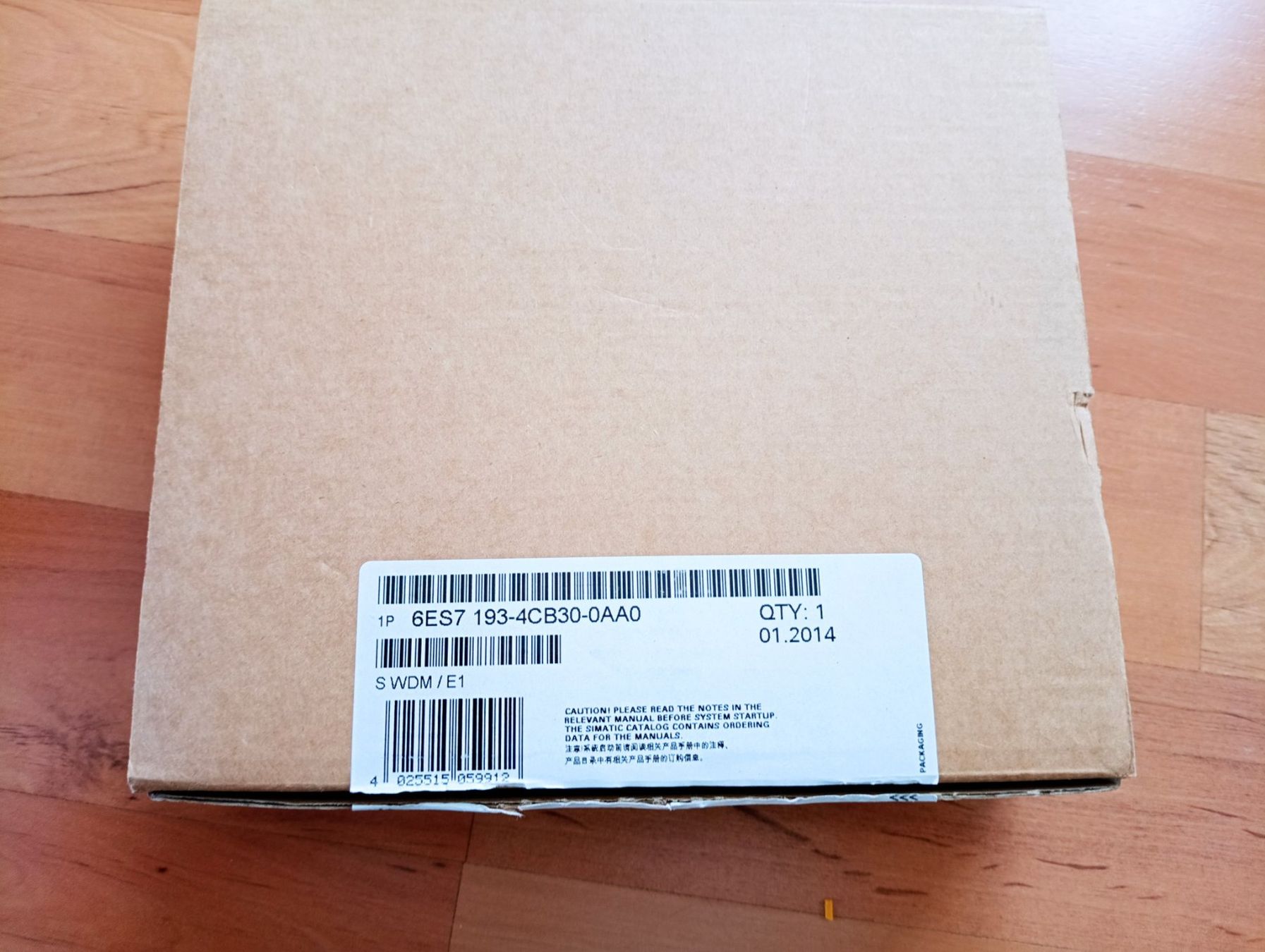 Siemens Componenti elettronici: 5 x SIEMENS SIMATIC DP, TM-E15C24-01 / 6ES7193-4CB30-0AA0 – Nuovo (secondo la descrizione) da Ufhusen venduto da HKSC