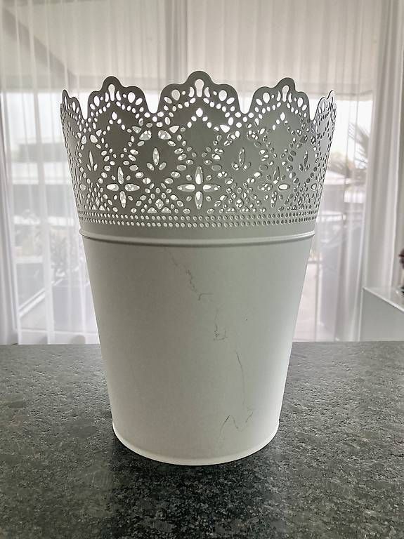 Pots de fleurs: Übertopf – D'occasion à Muttenz par jea_2wtm 1