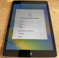Apple iPad mit Schutzhülle, guter Zustand