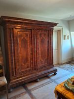 Antiker Schrank