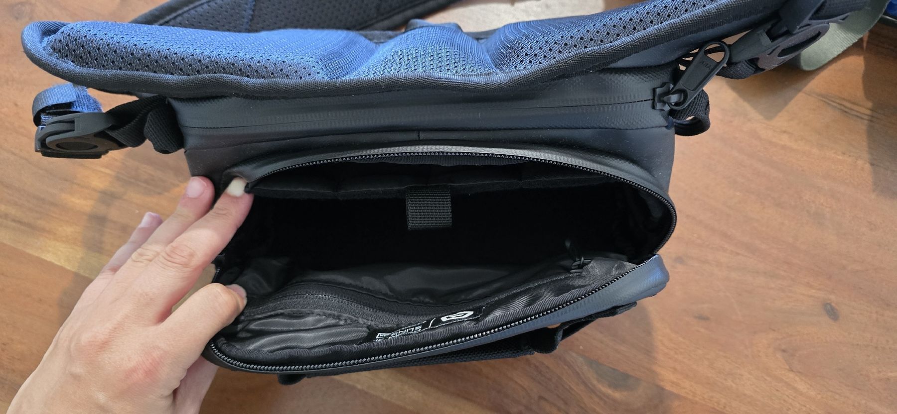 Sacs: Wandrd Rogue Sling 3L – Neuf (Voir description) à Petit-Lancy par mamazellepomme 3