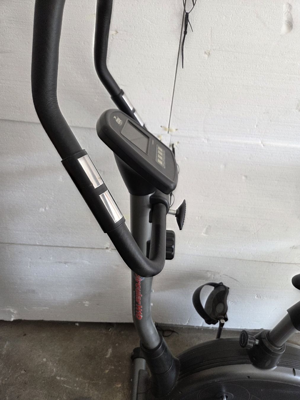 Hometrainer: Hometrainer  - Fit in den Frühling! – Defekt aus Hägglingen von MR.BG 1