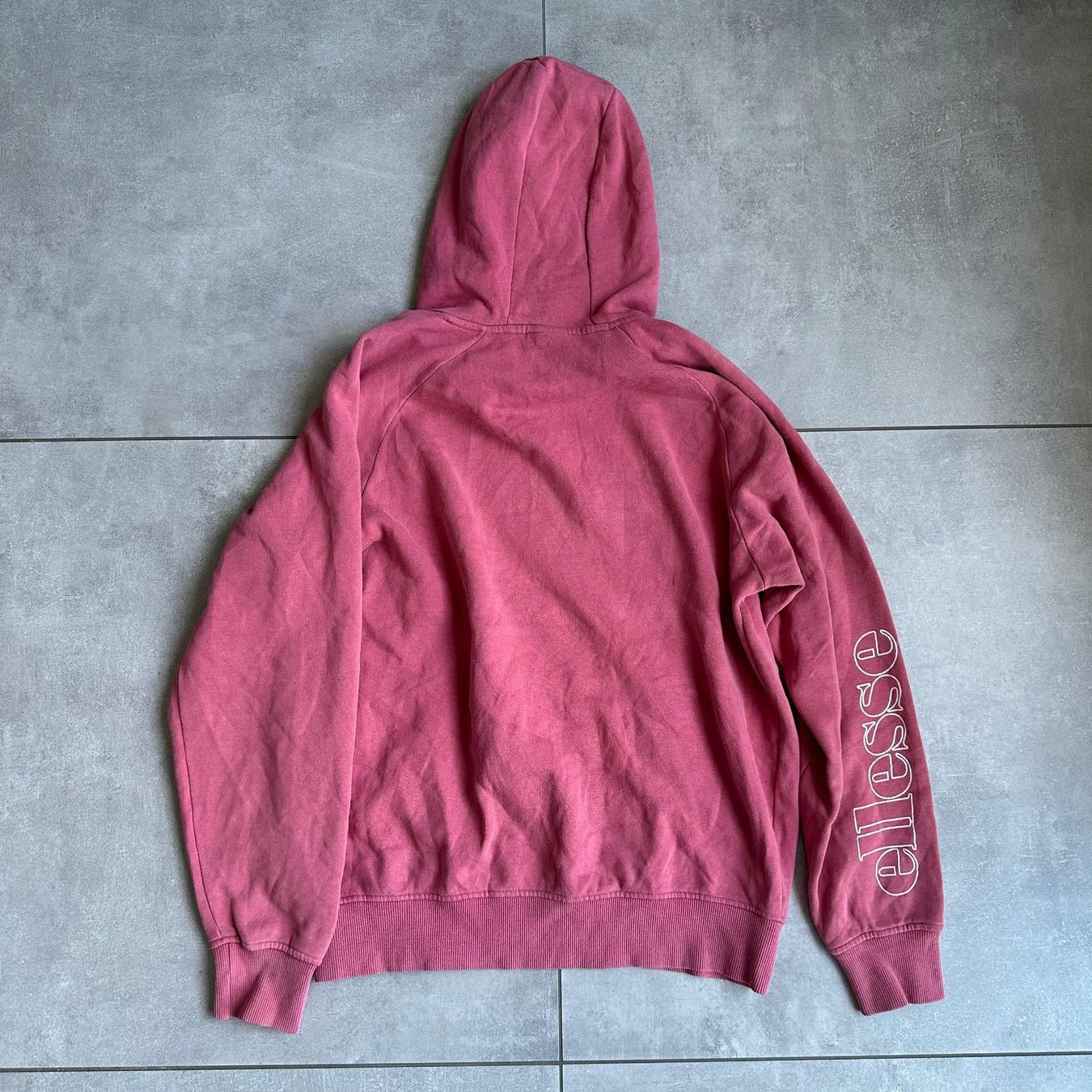 Ellesse Maglioni & Felpe: Ellesse Kapuzenpullover rot Grösse L – Usato da Bern venduto da Tommy.Z 2