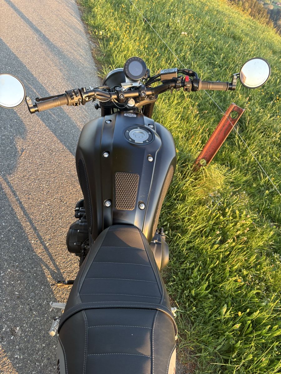 Yamaha Strada: Yamaha xsr 900 2017 35KW – Usato da Ruswil venduto da lus_5mck 8